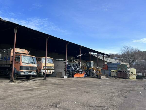 Община Силистра обяви поръчка за три нови сметосъбиращи камиона, въпреки  че още не са осигурени средствата за тях 