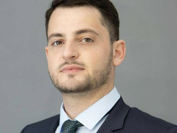 Общински съветник от Тутракан печели сериозни суми от търговия с криптовалута - ще се окаже ли скоро крипто милионер? 