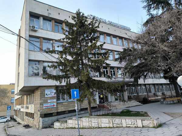 Да бъде превърната поликлиниката в хоспис предвижда проект на Община Силистра