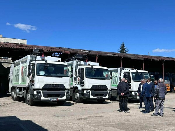 Три нови камиона “Рено”за 1,3 млн.лв. бяха доставени в “Синева” - Силистра