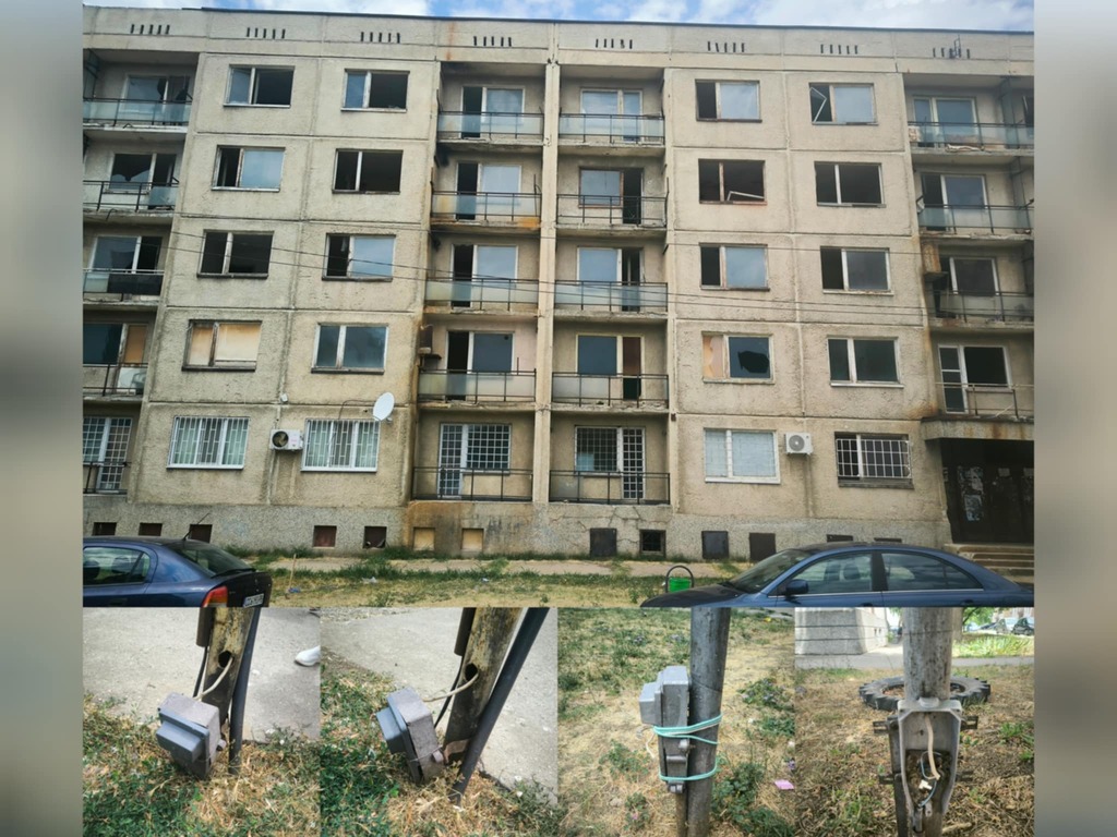 Рушаща се фасада на сграда и оголени кабели застрашават живота на жителите в Айдемир - никой не взема мерки