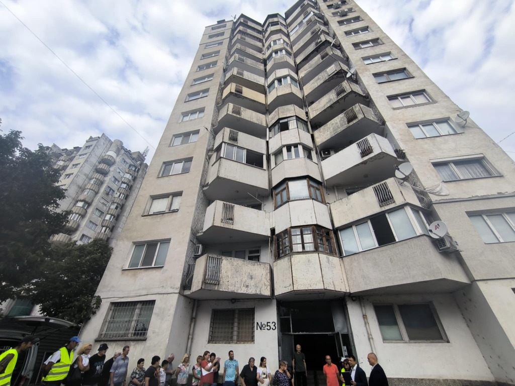 Започна санирането на дванадесететажния “Одрин 1” в Силистра с пари от НПВУ(ВИДЕО)