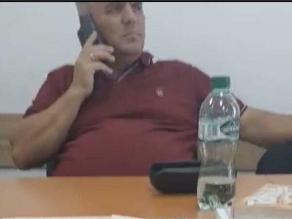 Видео: “Гласи” ли председателят на Общински съвет Тутракан общински имоти за купуване?