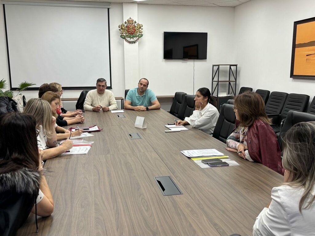 Единствен превозвач уведоми кмета на Тутракан, че прекратява обществените превози на ученици и пътници в Тутракан