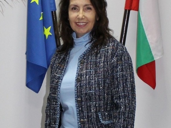 Очаквано: Бившата директорка на ПМГ”Климент Охридски” стана началник отдел “Образование” в Силистра