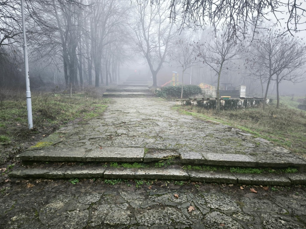 Автомобили ще пресичат през още едно място стълбите към Меджиди табия в Силистра, ако се одобри проект