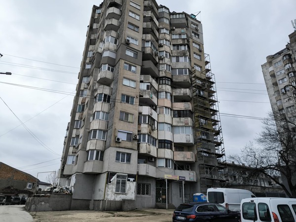  Критично изостава санирането на блок Одрин 1 в Силистра